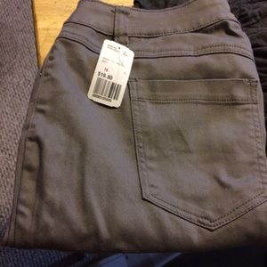 Grey denim jeans, stretch material